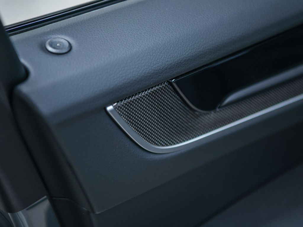 Porsche Cayenne 2025