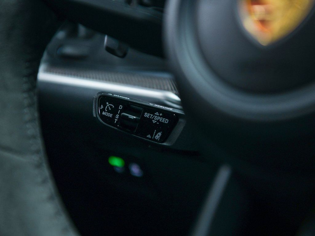 Porsche Cayenne 2025