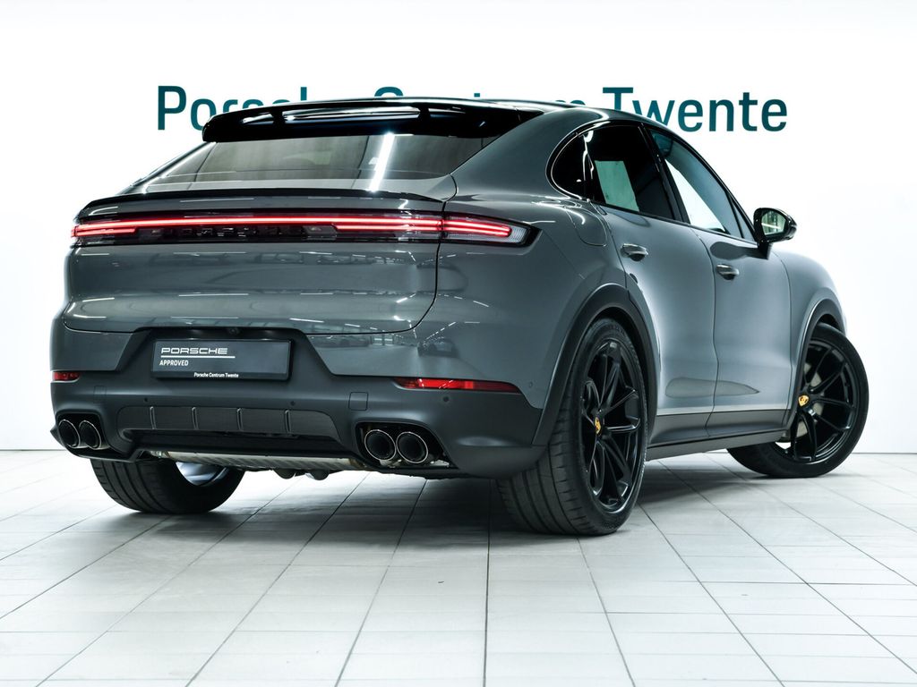Porsche Cayenne 2025