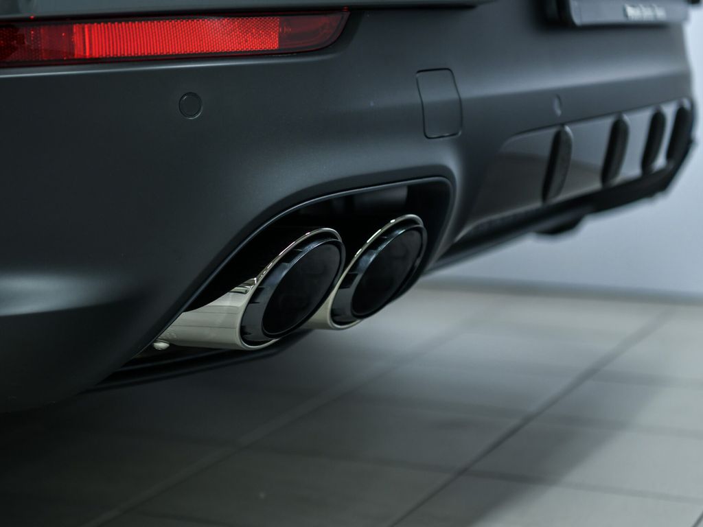 Porsche Cayenne 2025