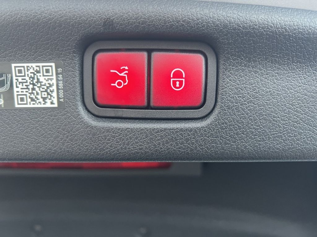 Mercedes-Benz C 300 2023