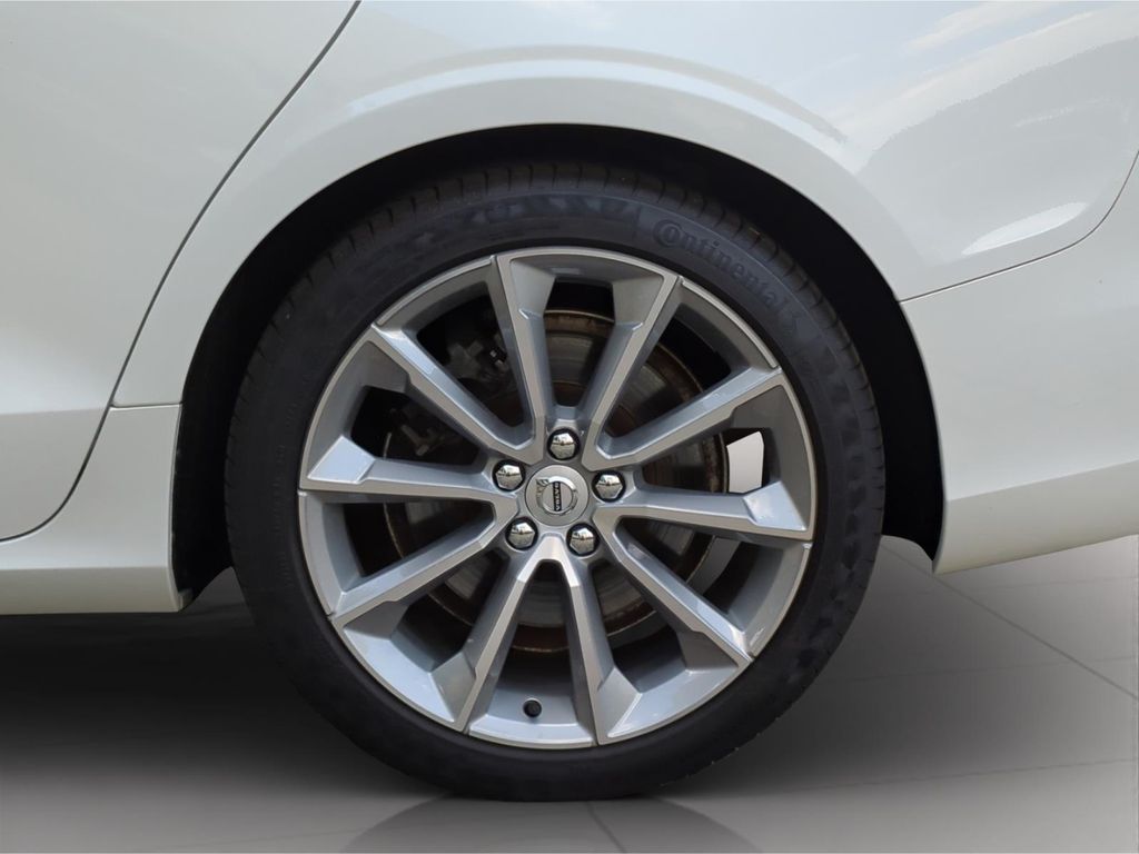 Volvo V60 2020