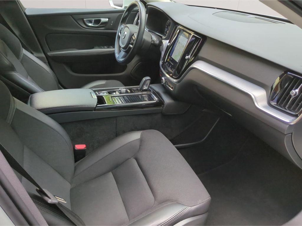 Volvo V60 2020