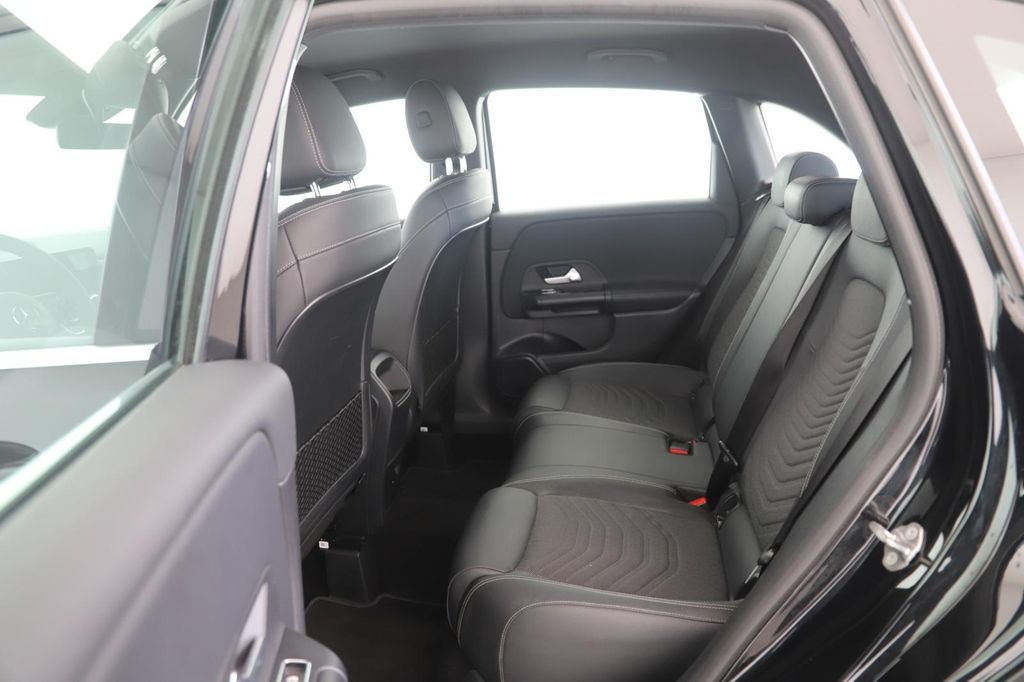 Mercedes-Benz B 180 2021