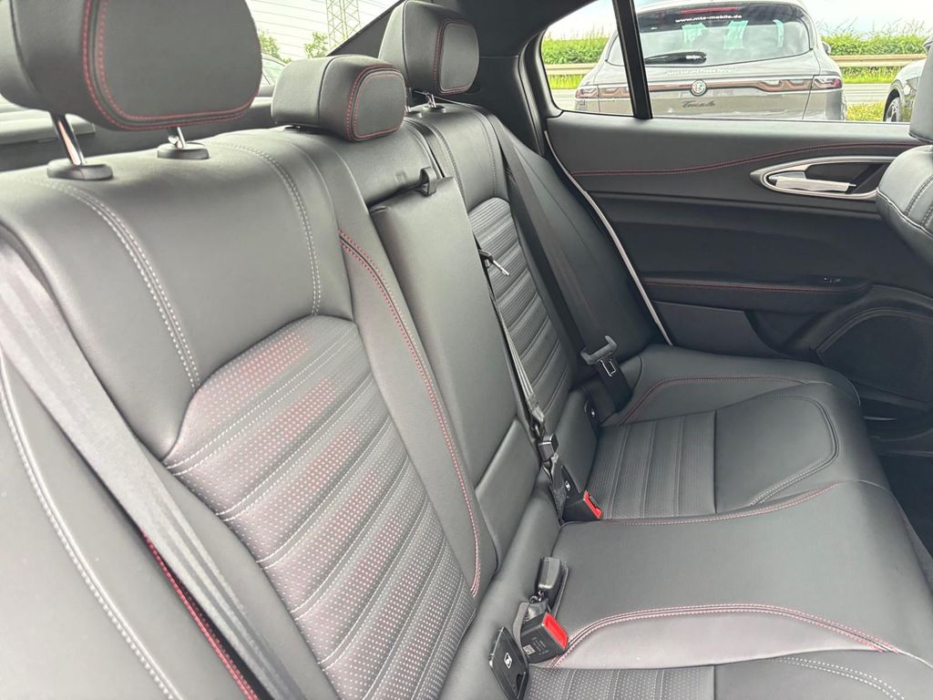 Alfa Romeo Giulia 2024