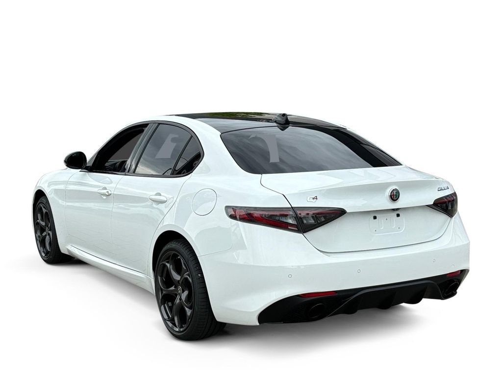 Alfa Romeo Giulia 2024