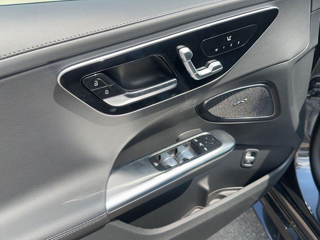 Mercedes-Benz C 300 2024