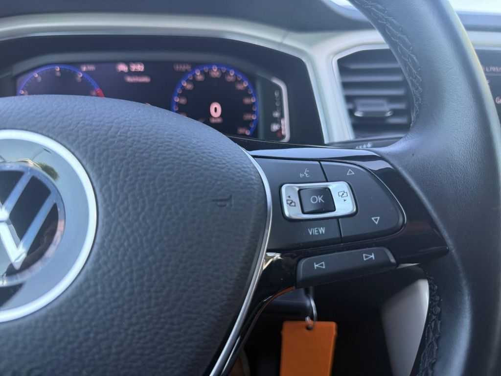 Volkswagen T-Roc 2021