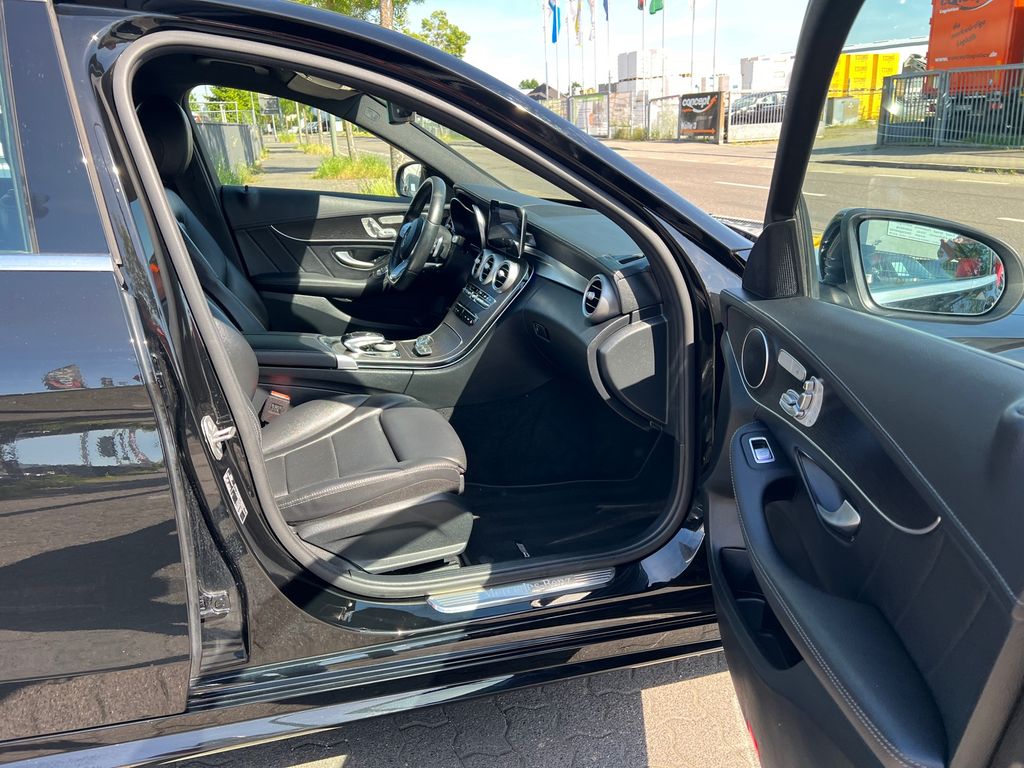 Mercedes-Benz C 300 2021