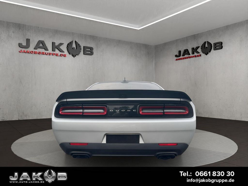 Dodge Challenger 2020