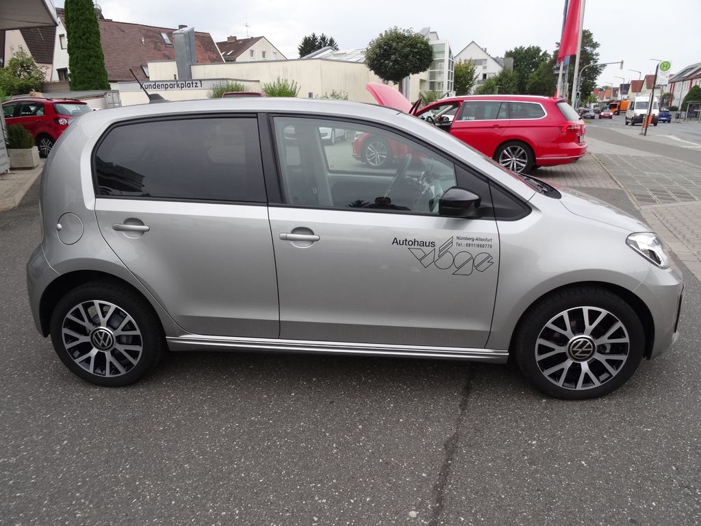 Volkswagen up! 2023