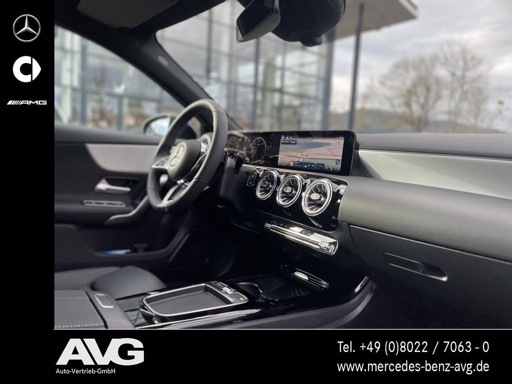 Mercedes-Benz A 200 2024