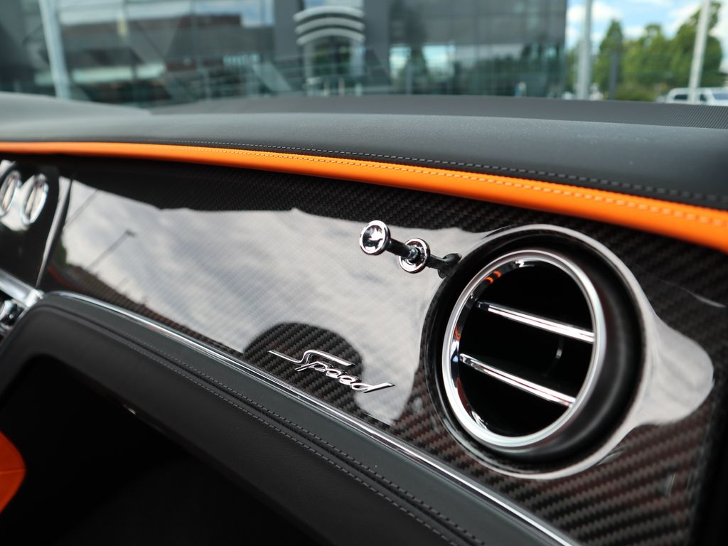 Bentley Continental GTC 2025