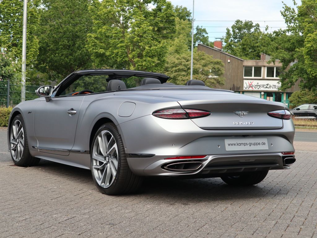 Bentley Continental GTC 2025