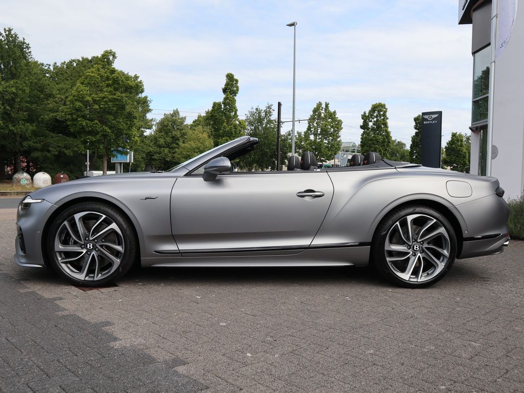 Bentley Continental GTC 2025
