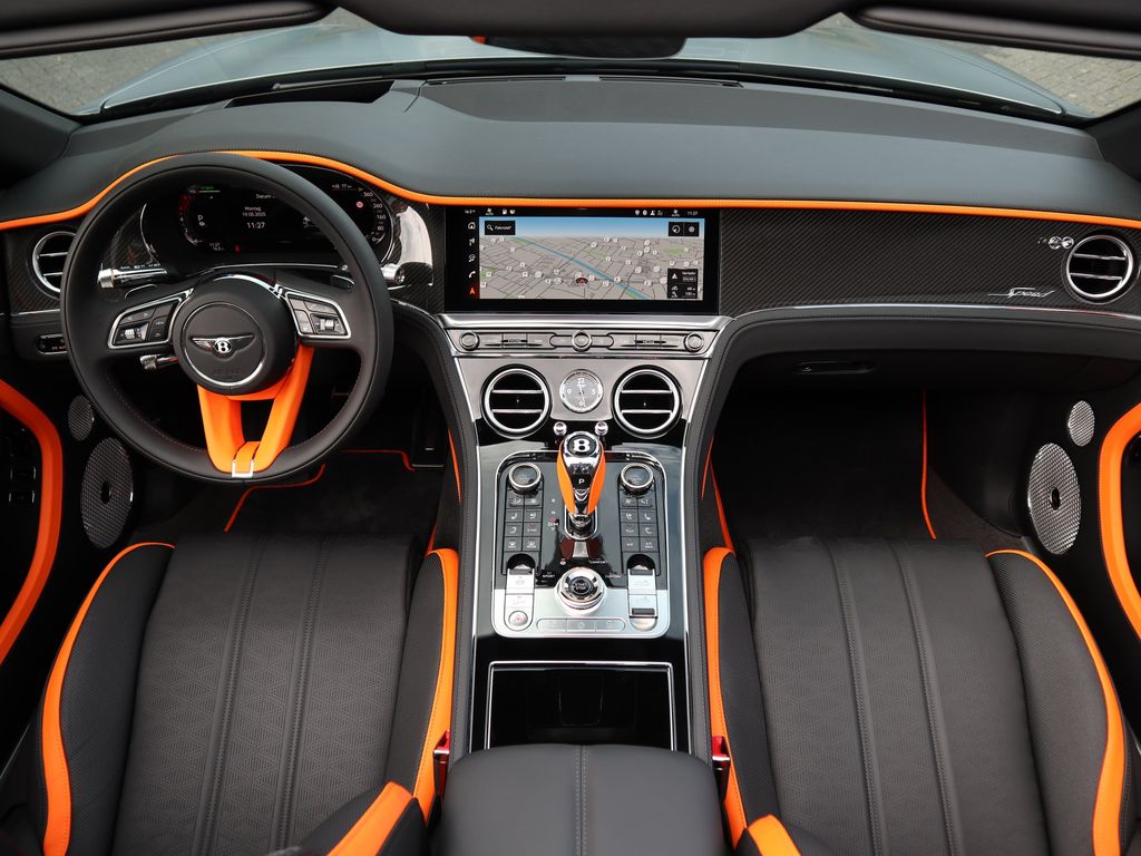 Bentley Continental GTC 2025