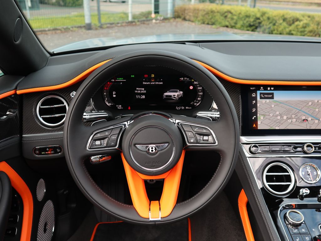 Bentley Continental GTC 2025