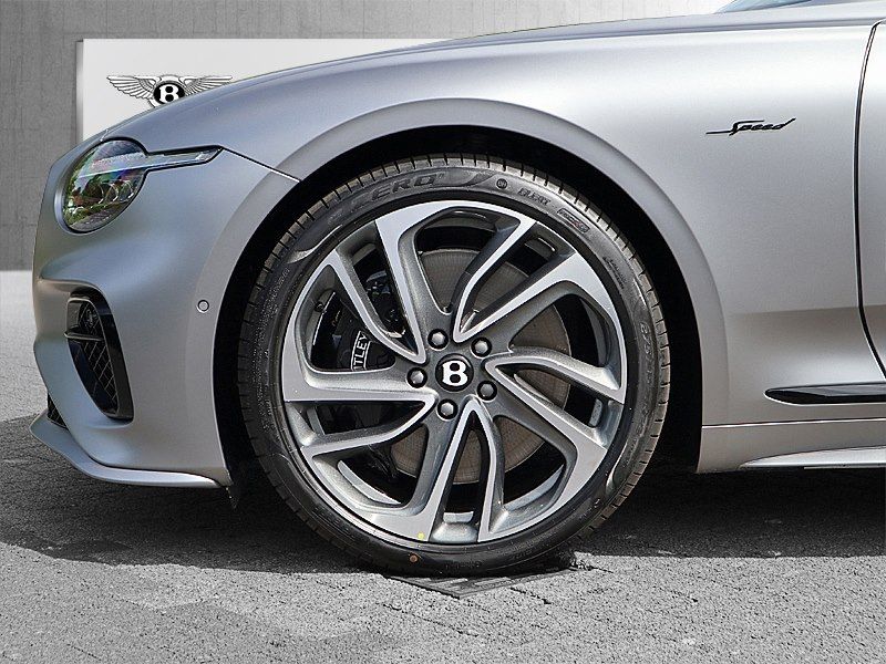 Bentley Continental GTC 2025