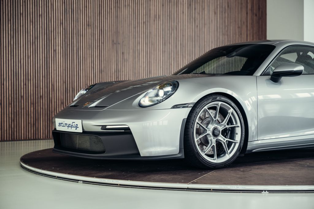 Porsche 992 2024