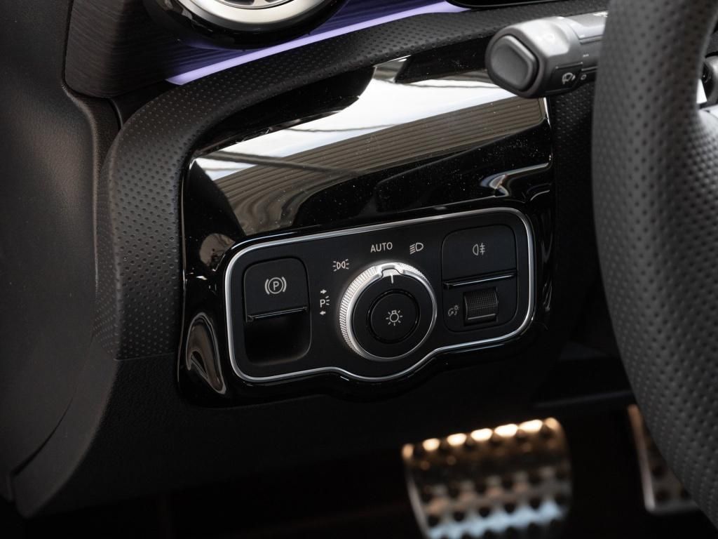 Mercedes-Benz CLA 220 2025