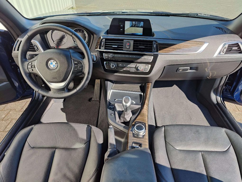 BMW 218 2018