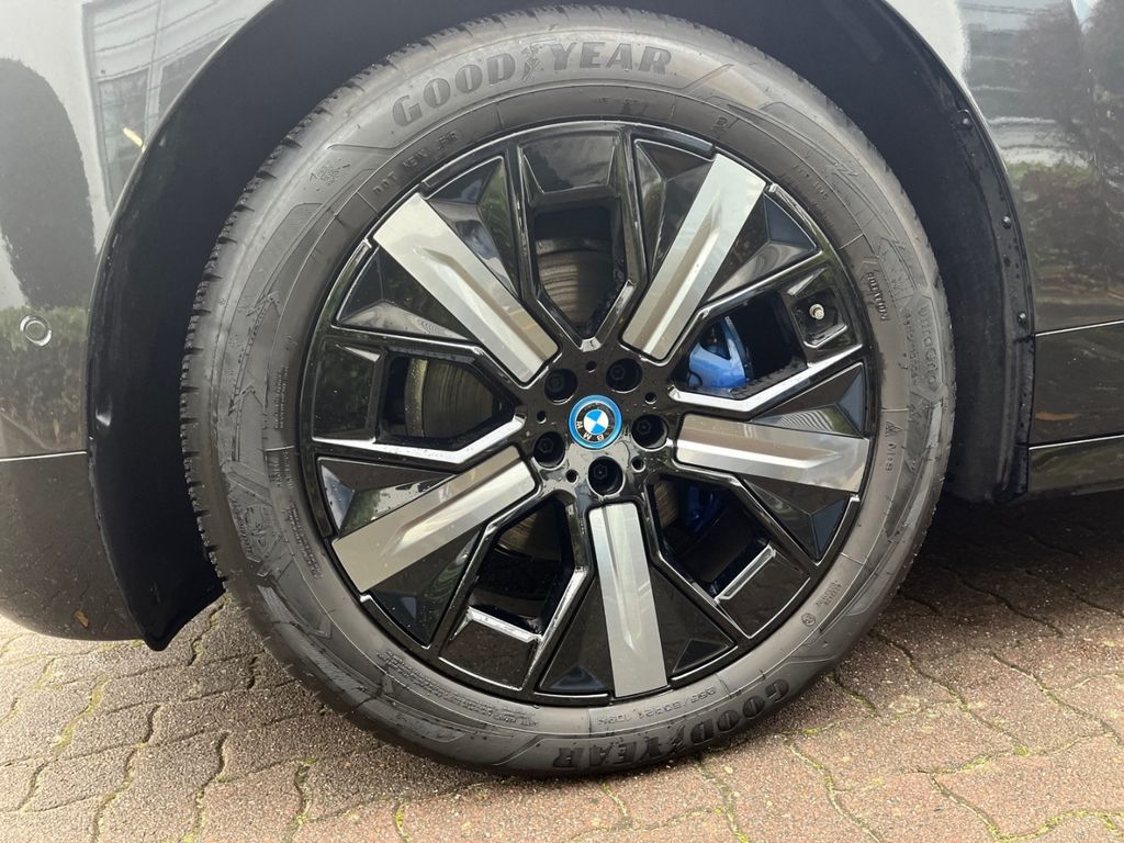 BMW iX 2024