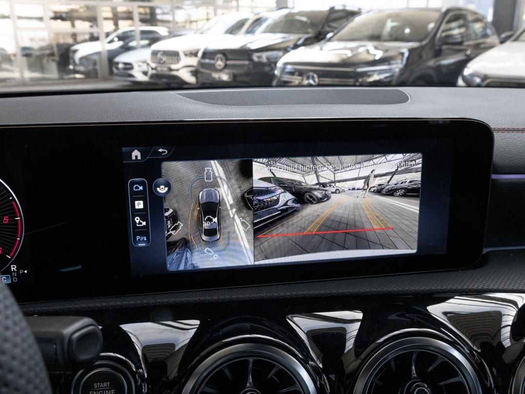 Mercedes-Benz CLA 220 2025