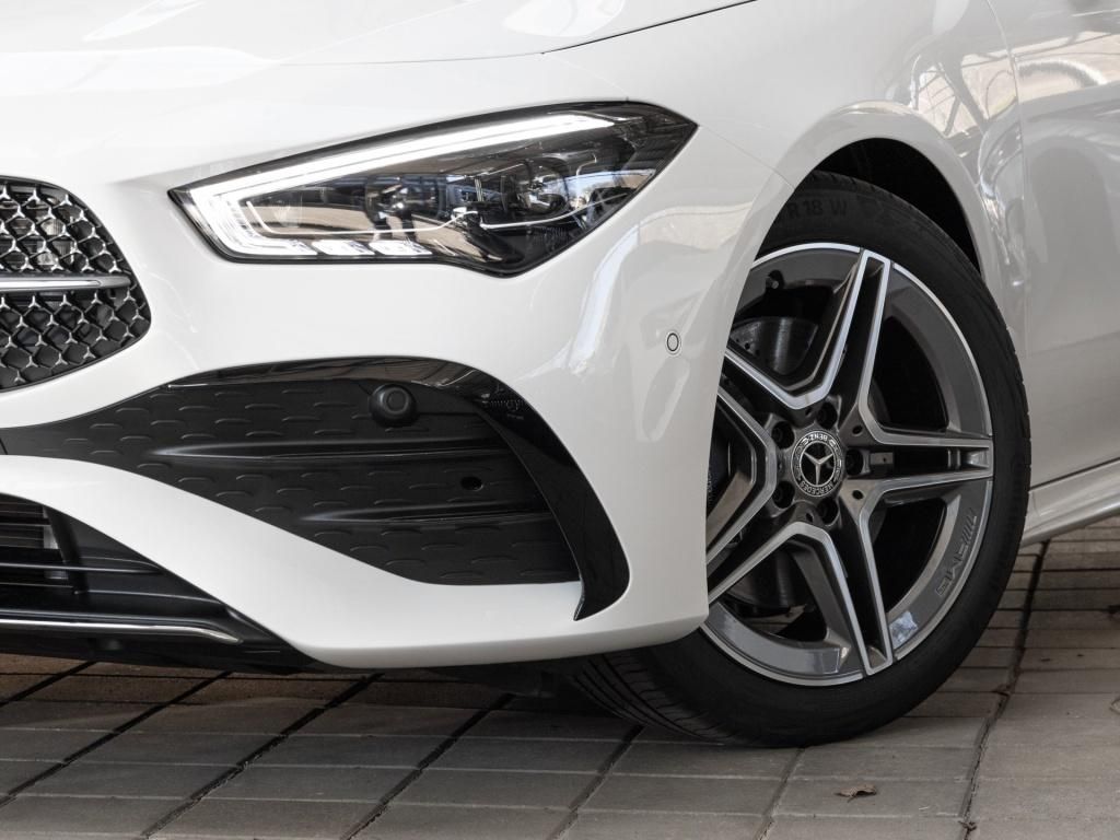 Mercedes-Benz CLA 220 2025