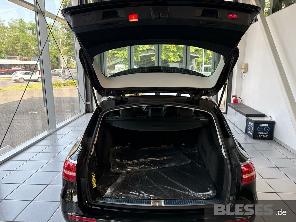 Mercedes-Benz E 220 2022