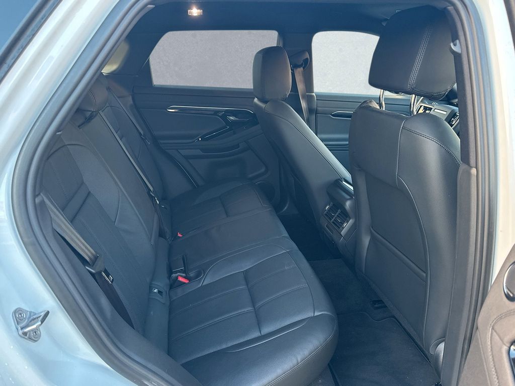 Land Rover Range Rover Evoque 2023