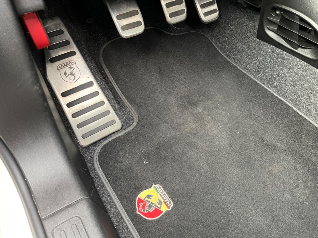Abarth 595C 2019