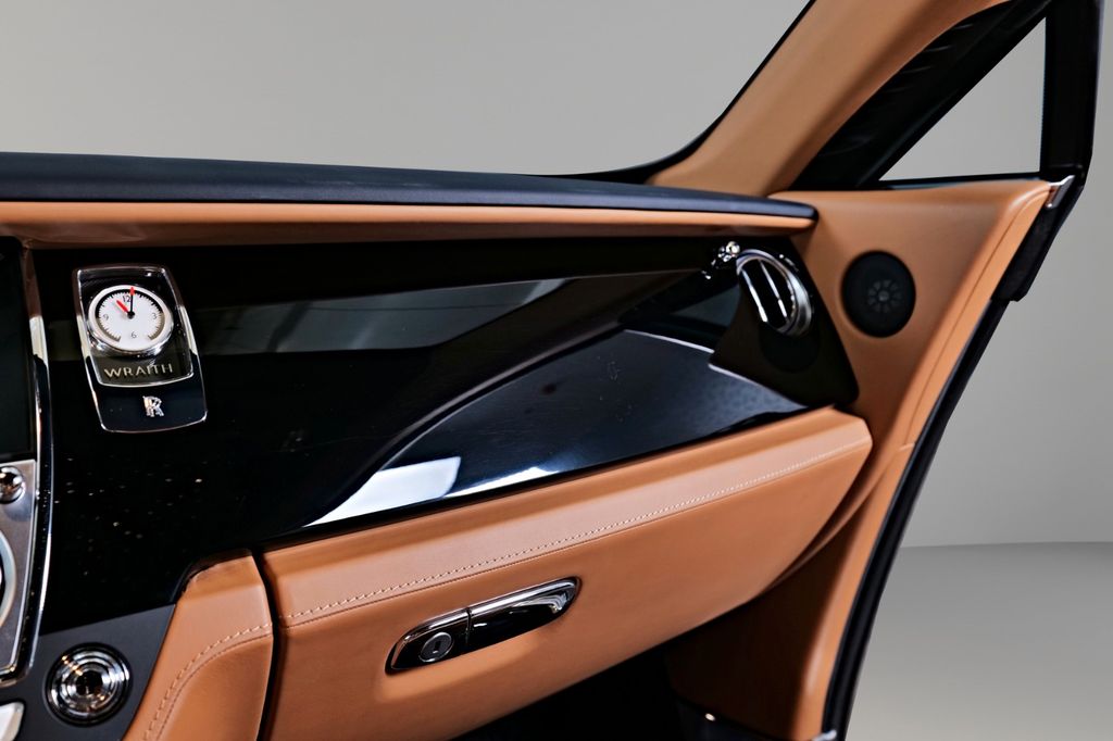 Rolls-Royce Wraith 2014