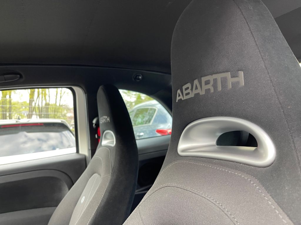 Abarth 595C 2019