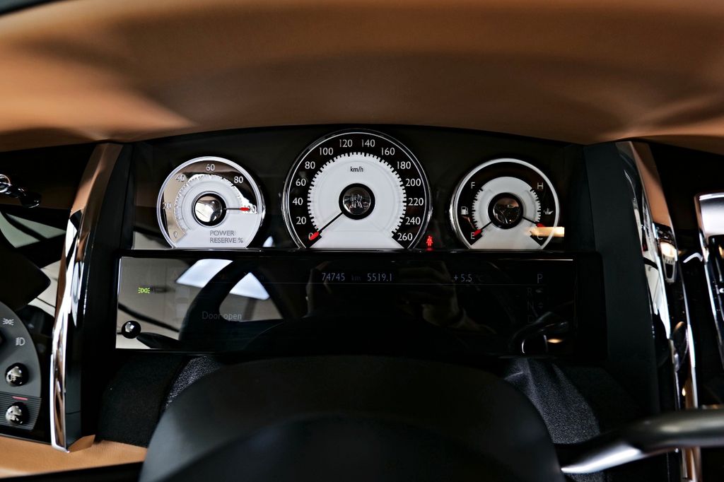 Rolls-Royce Wraith 2014