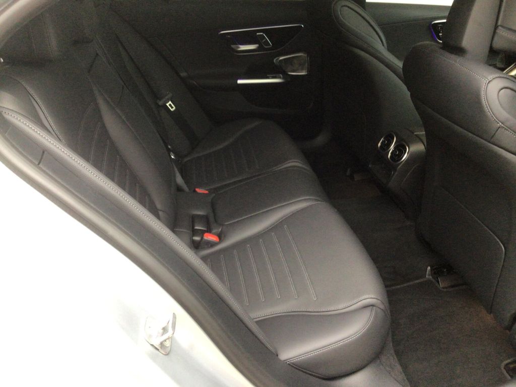 Mercedes-Benz C 300 2024