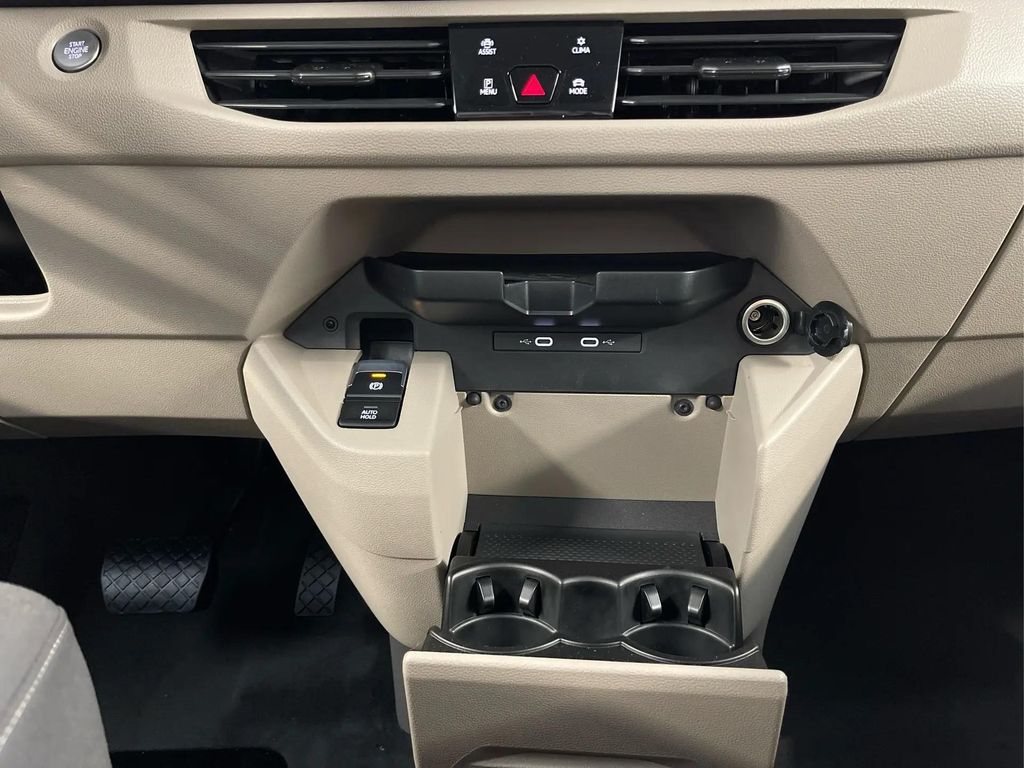 Volkswagen T7 California