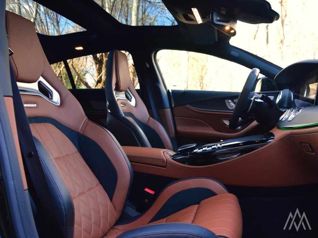 Mercedes-Benz AMG GT 2024