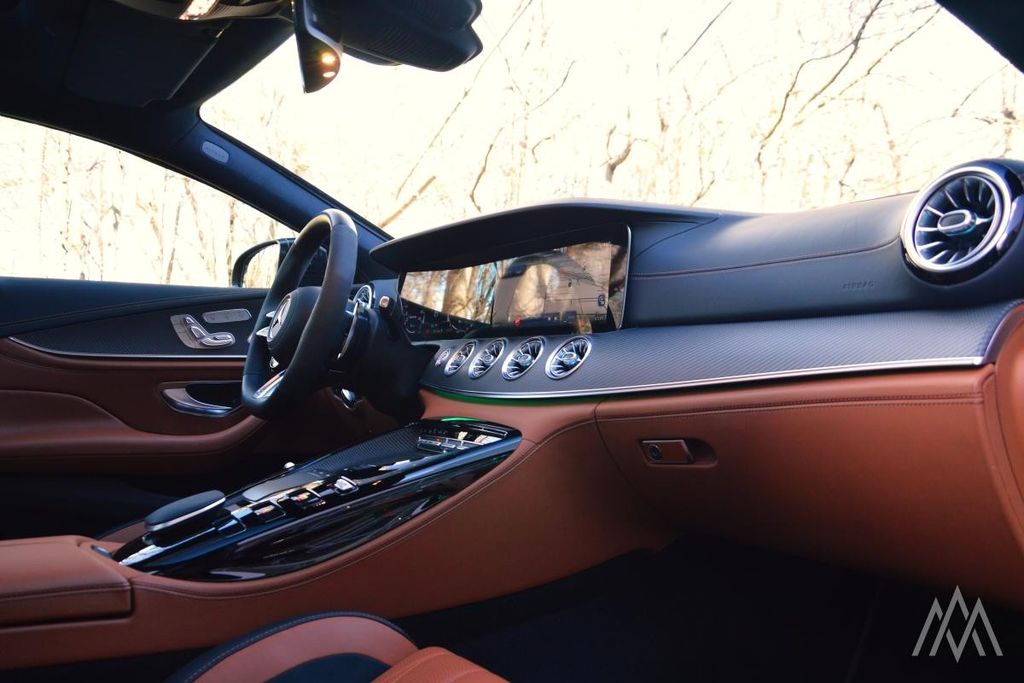Mercedes-Benz AMG GT 2024