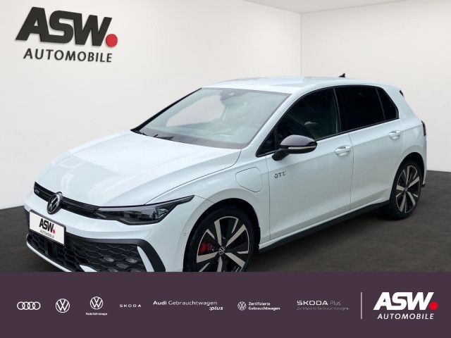 Volkswagen Golf 2025
