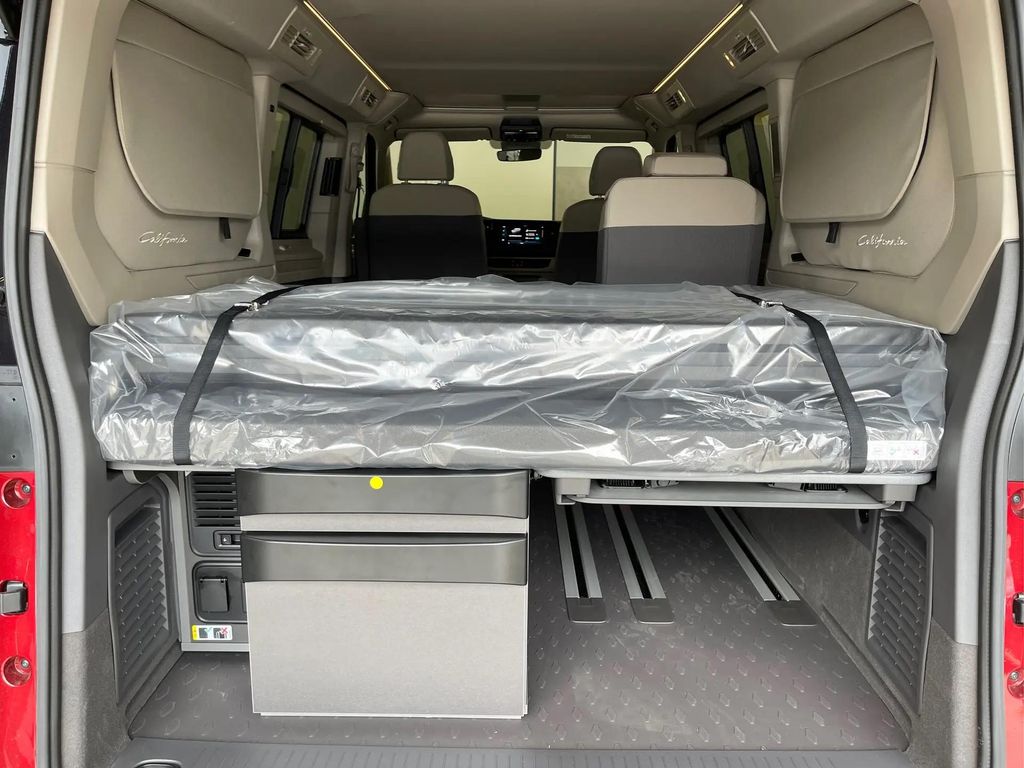 Volkswagen T7 California