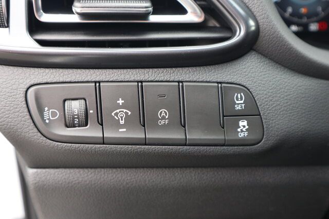 Hyundai i30 2025