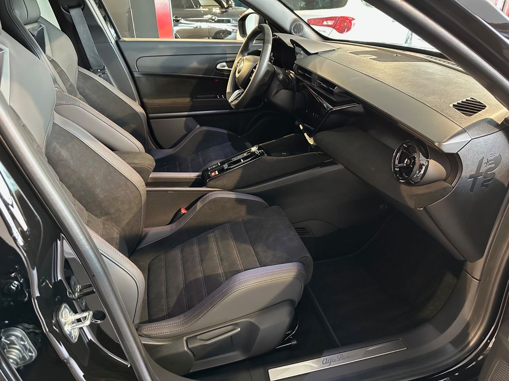 Alfa Romeo Junior 2025