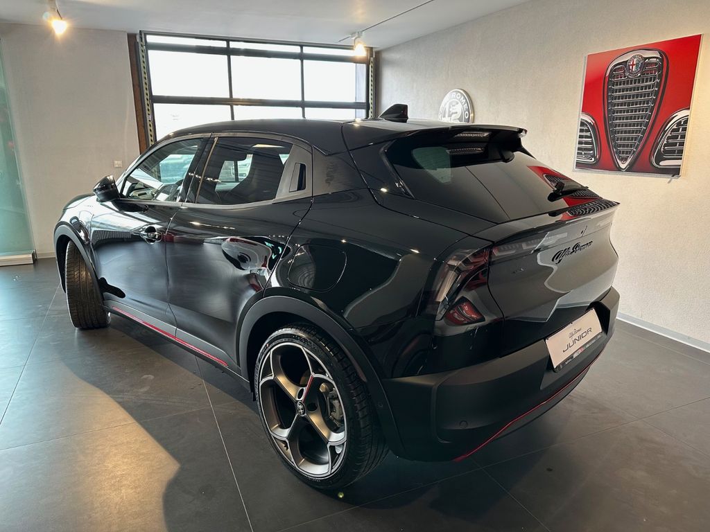 Alfa Romeo Junior 2025