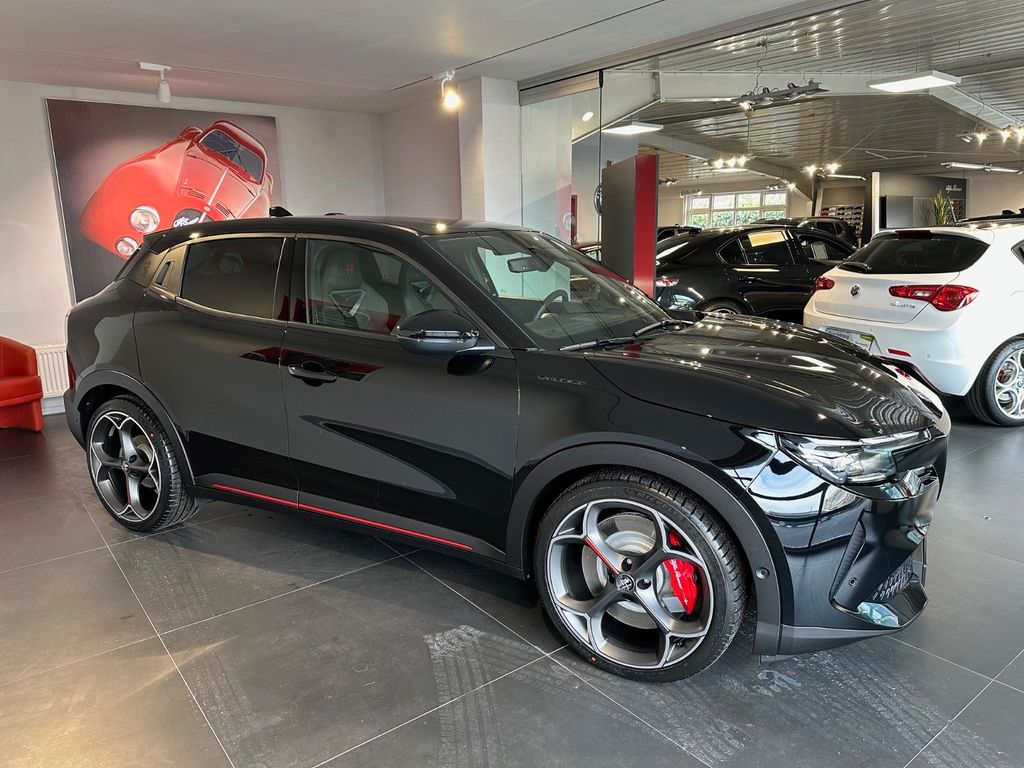 Alfa Romeo Junior 2025