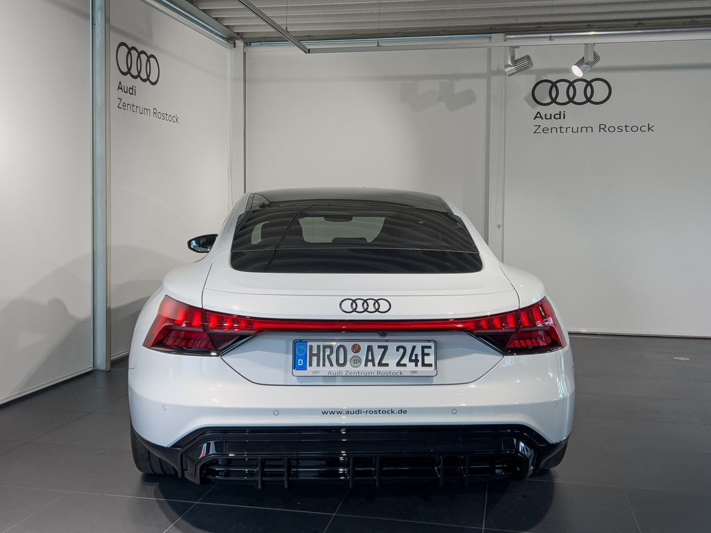 Audi e-tron GT 2024