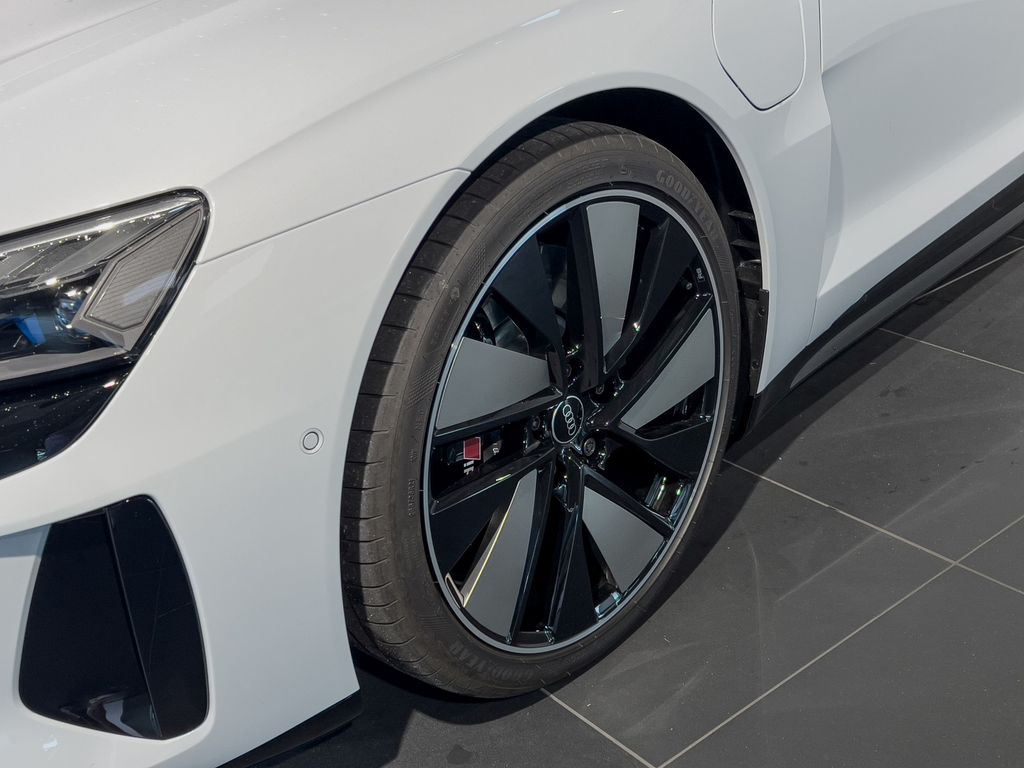 Audi e-tron GT 2024