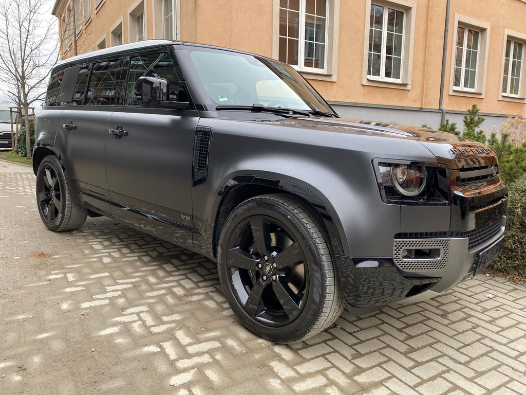 Land Rover Defender 2023