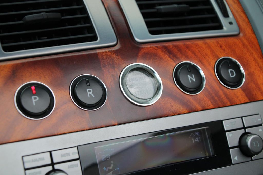 Aston Martin DB9 2006