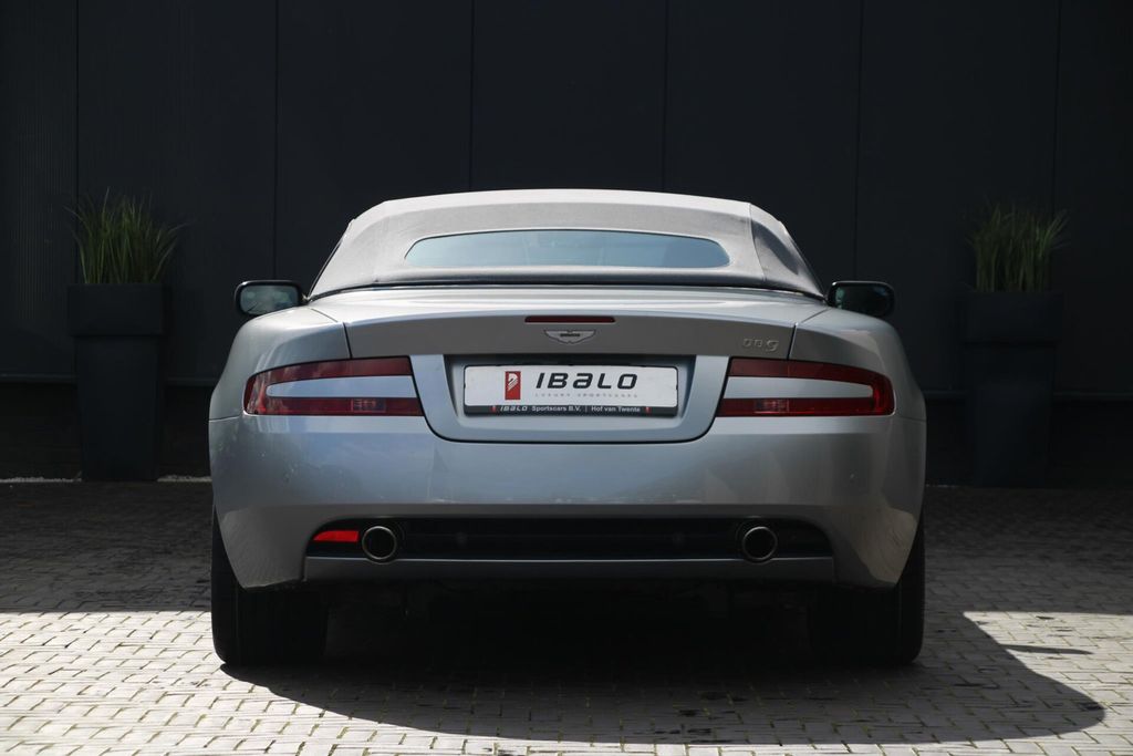 Aston Martin DB9 2006