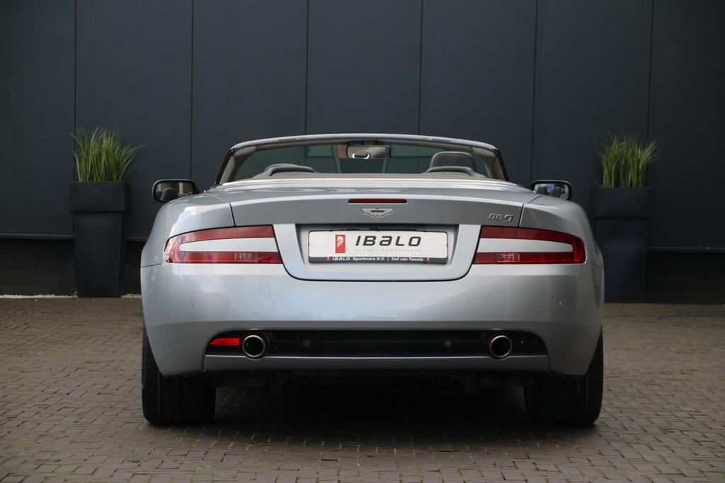 Aston Martin DB9 2006